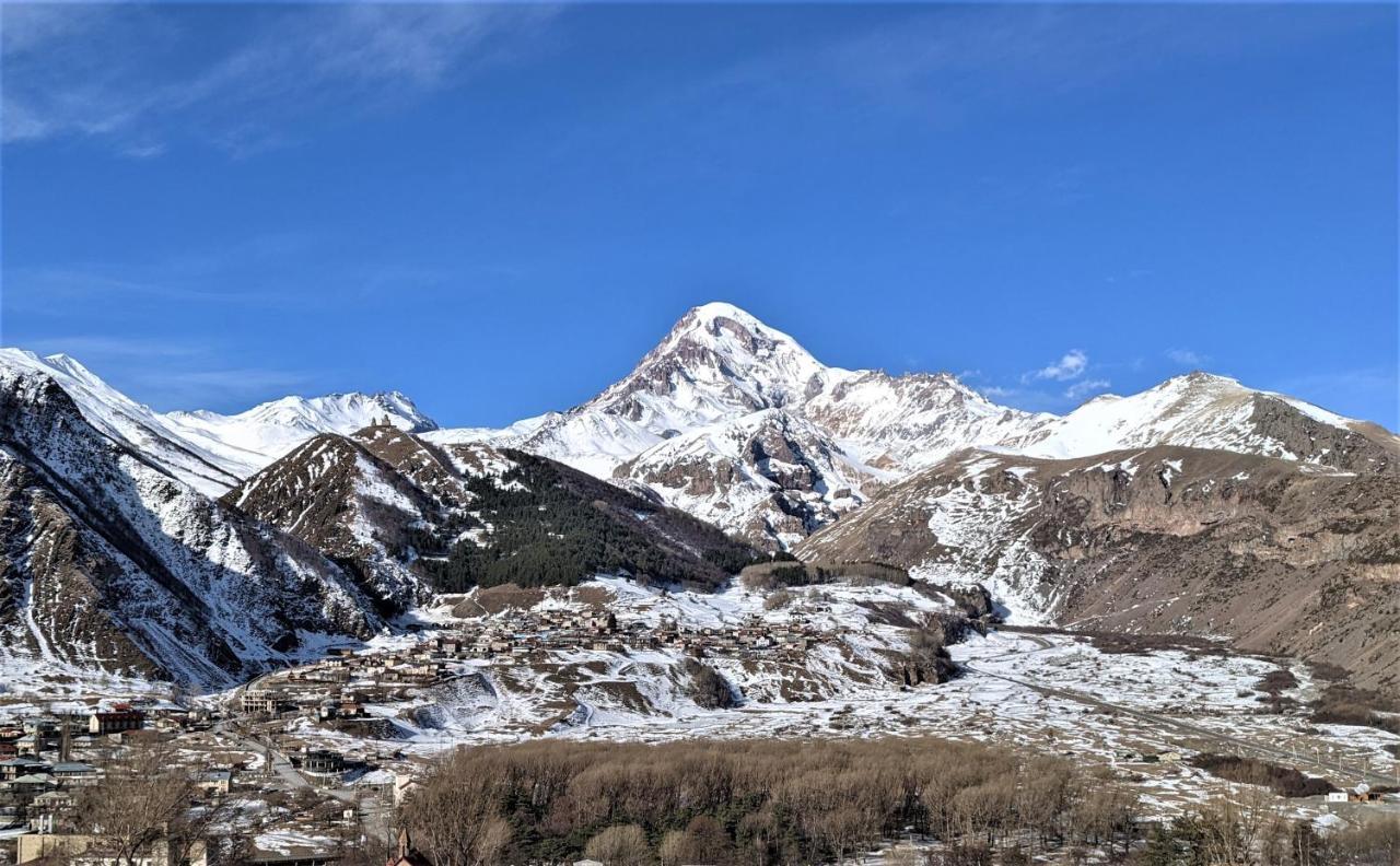 Milky Way Hotel Kazbegi Exterior foto