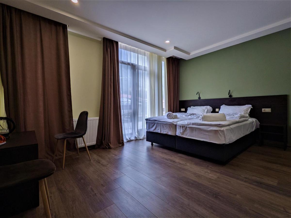 Milky Way Hotel Kazbegi Exterior foto