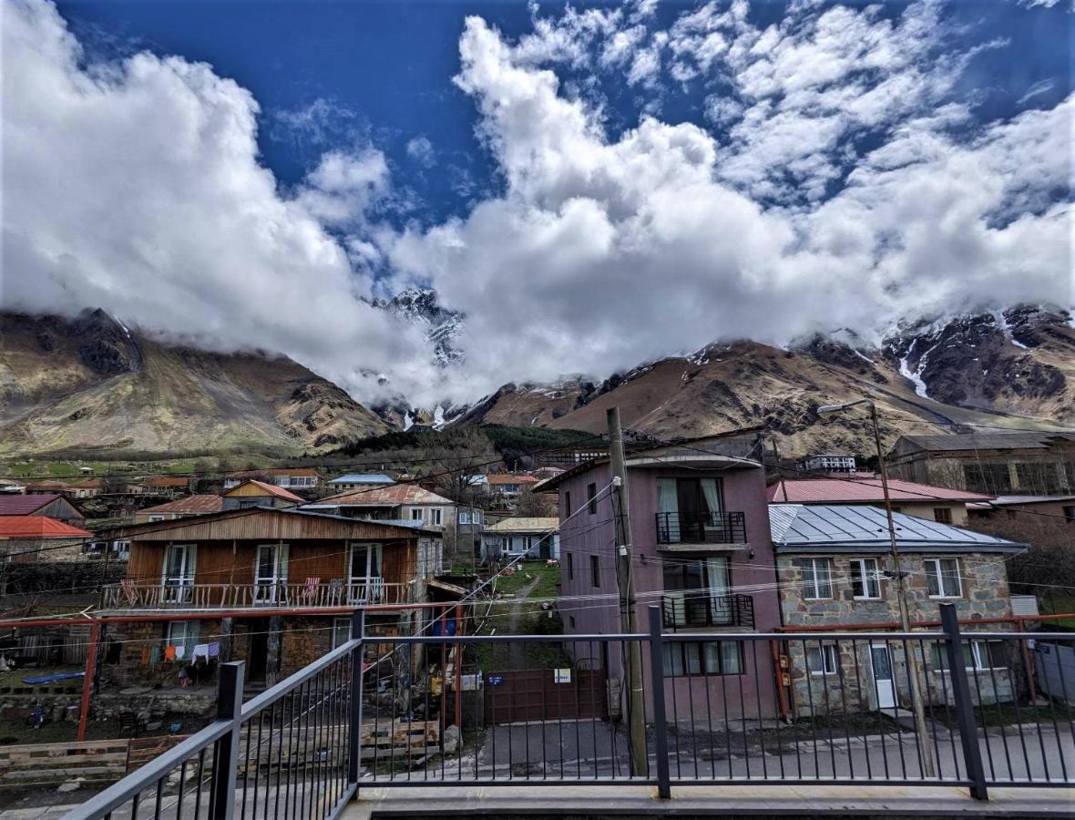 Milky Way Hotel Kazbegi Exterior foto